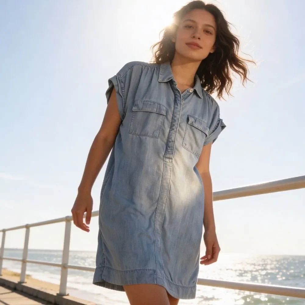 Vineyard Vines women’s Light Blue Denim Short-Sleeve dress size S